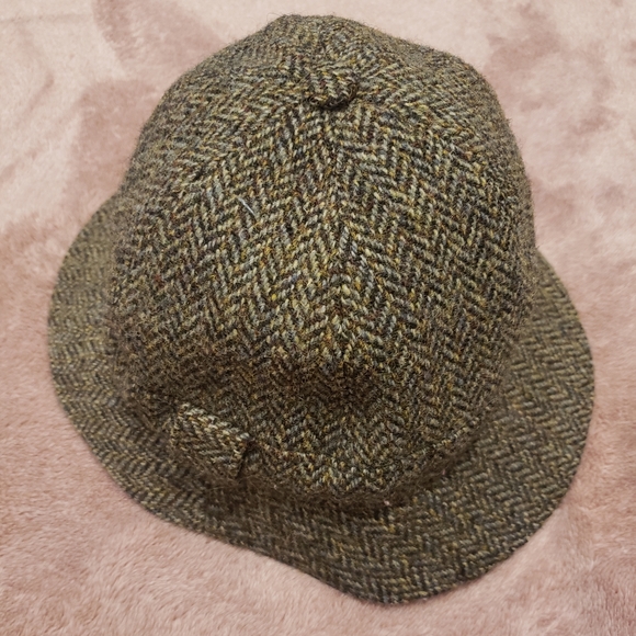 Bates - Hatters of London - Picture 1 of 2